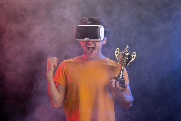 VR