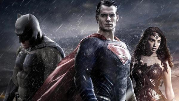Warner Bros. анонсирует линейку фильмов  по комиксам