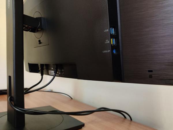 Монитор Philips Brilliance 346P1CRH USB-хаб