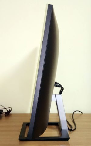 Philips E-Line 325E1 вид сбоку Philips E-Line 325E1 вид сбоку